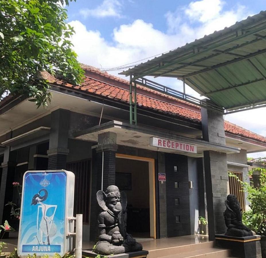 Grafika Hotel Dan Resto Gombong  Exteriör bild
